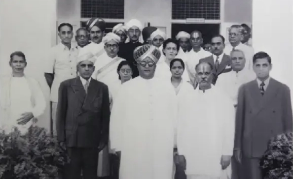 1952